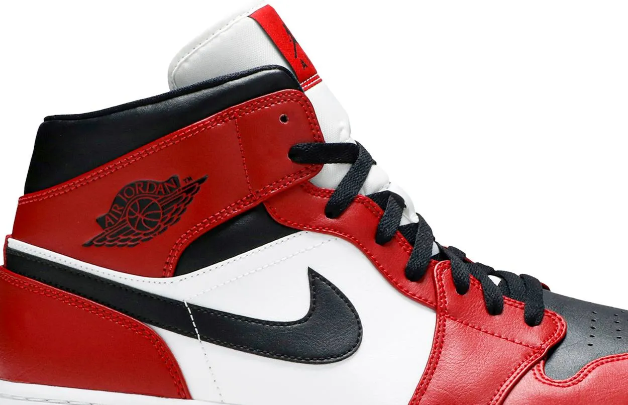 Air Jordan 1 Mid 'Chicago Black Toe'