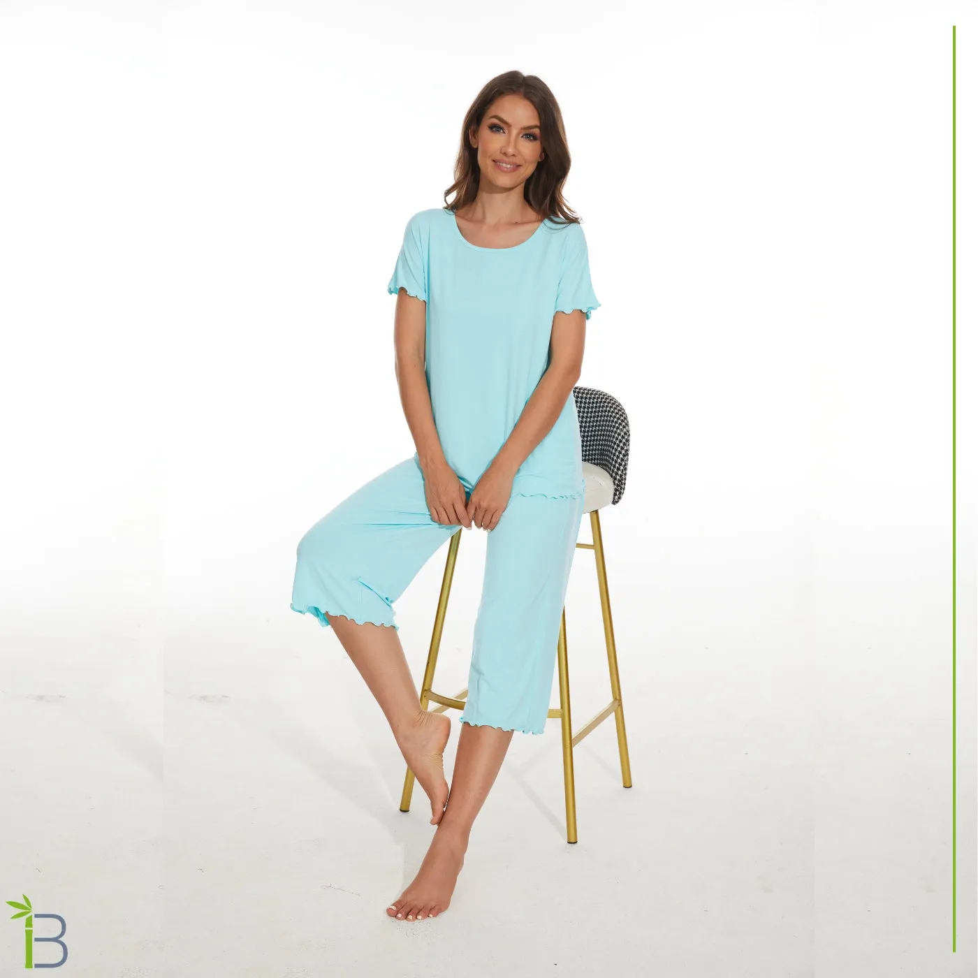 Bamboo Viscose Pajama Set - Short Sleeve Pajama with Capri Bottoms