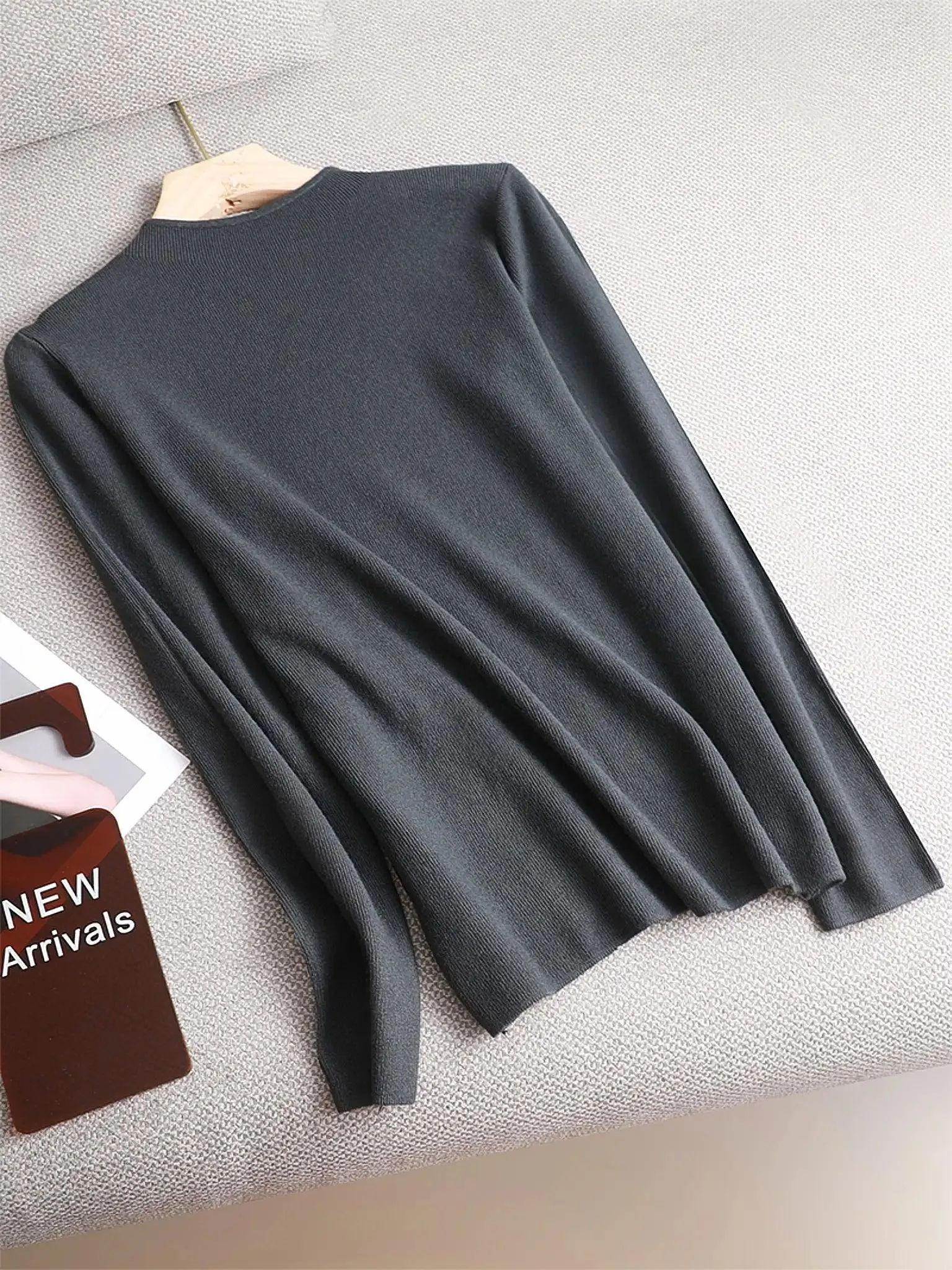 Elegant Mock Neck Pullover: Timeless Chic & Comfortable Knit Sweater