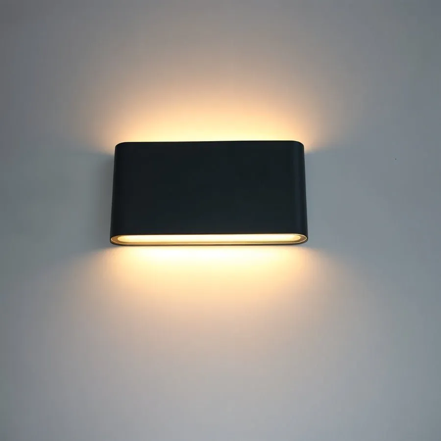 Femi Wall Lamp