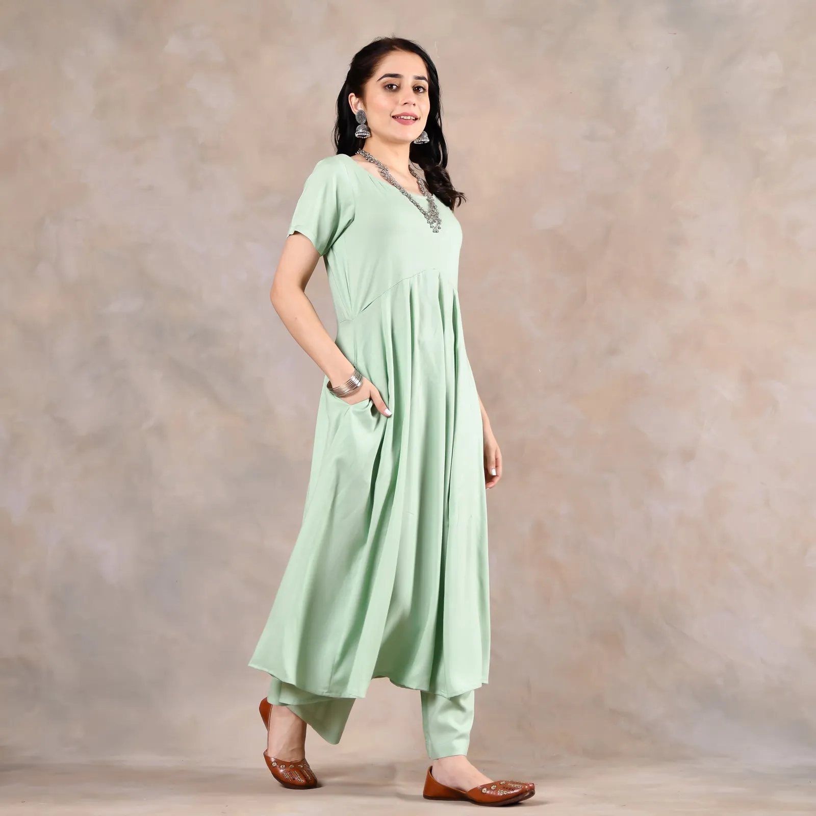 Mint Green Flared Kurta Pant Set with Pink Scalloped Dupatta