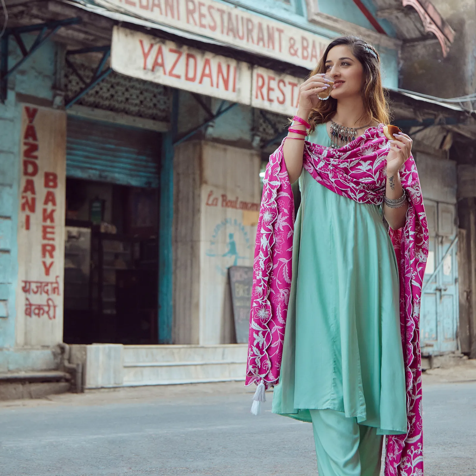 Mint Green Flared Kurta Pant Set with Pink Scalloped Dupatta