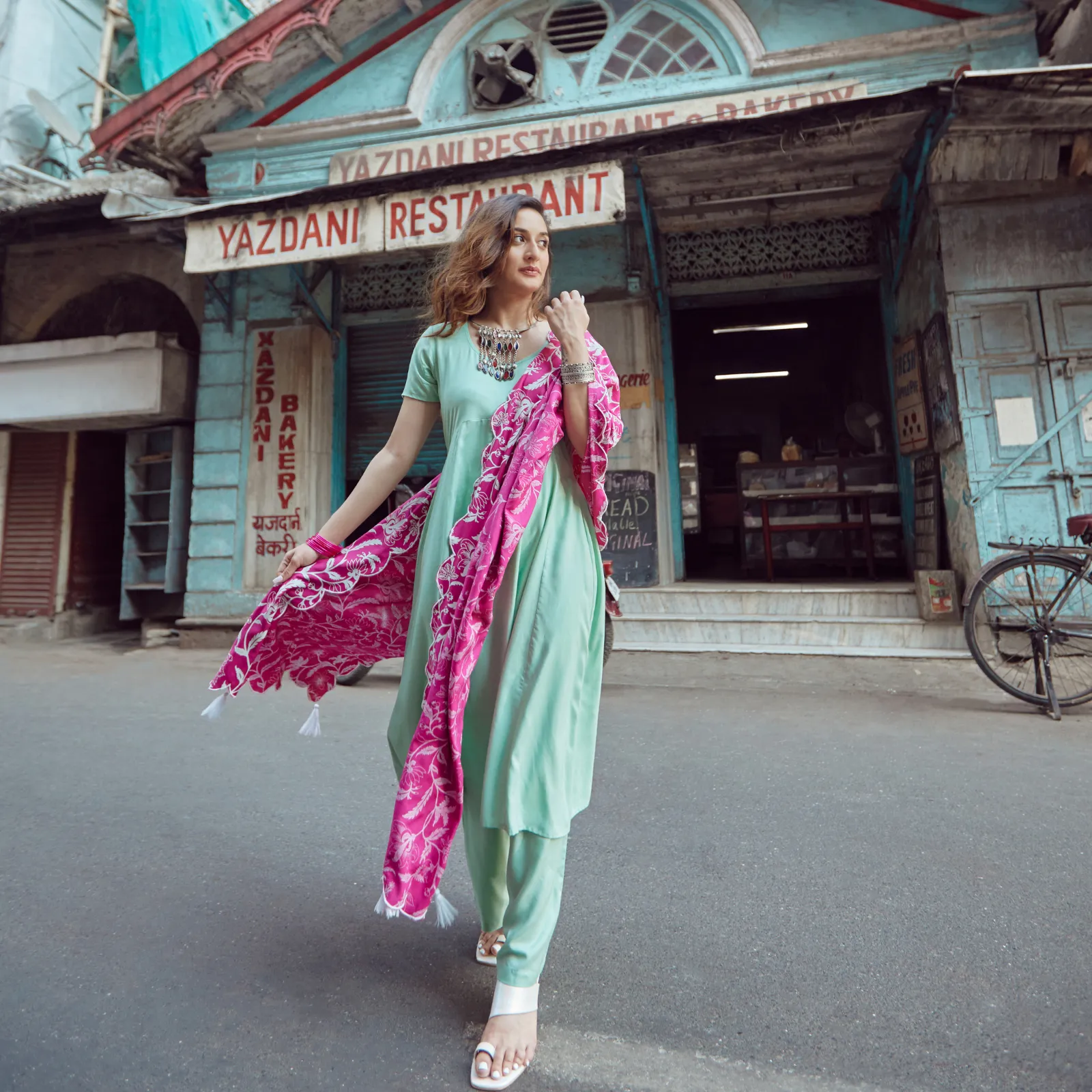 Mint Green Flared Kurta Pant Set with Pink Scalloped Dupatta