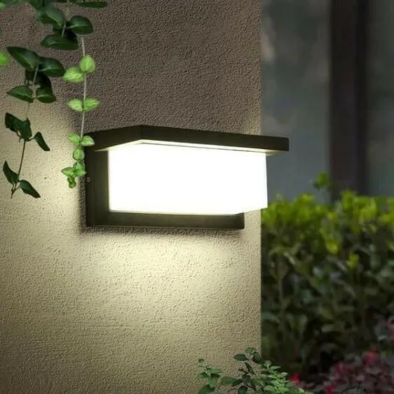 Modern LED Outdoor Light