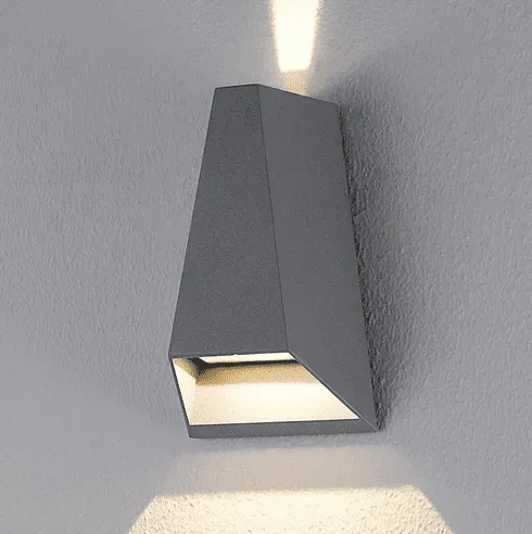 Pyramid Waterproof Wall Lamp