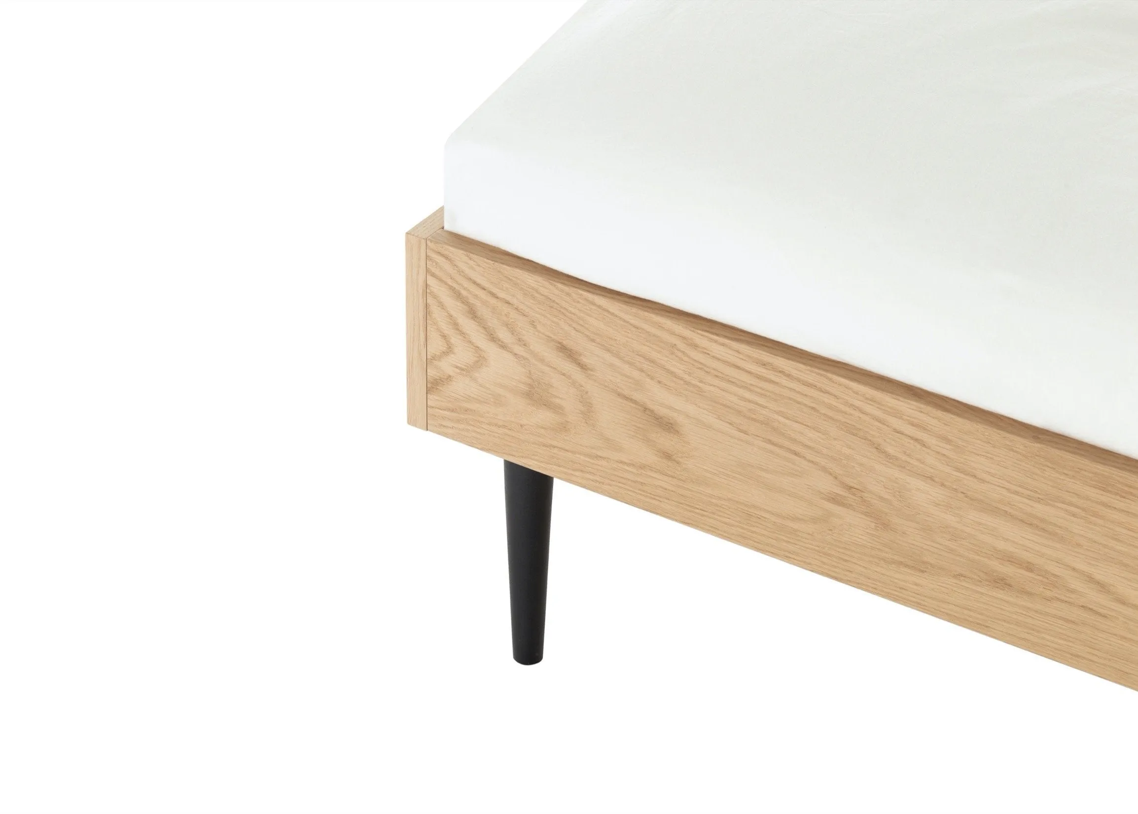 Streiko Bed Oak