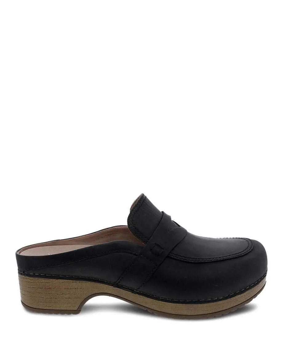 Women's Dansko Bel Color: Black Oiled Pull Up